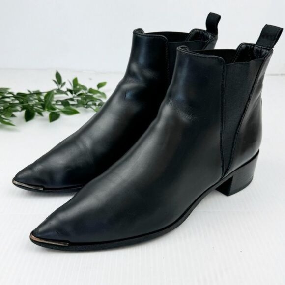 Acne Studios Jensen black Smooth Leather Pointed Toe Chelsea Boot 6.5 - Picture 1 of 11